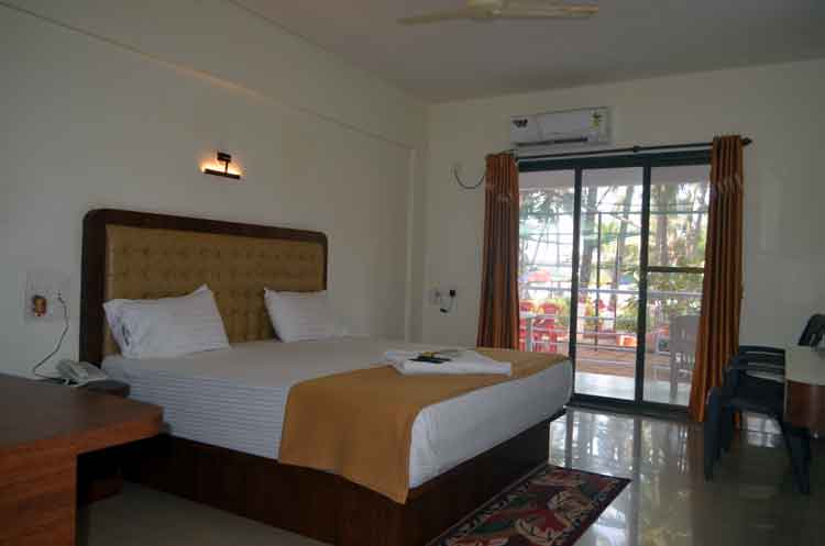 Hotels in Dapoli