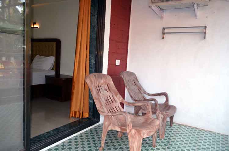 Hotels in Dapoli